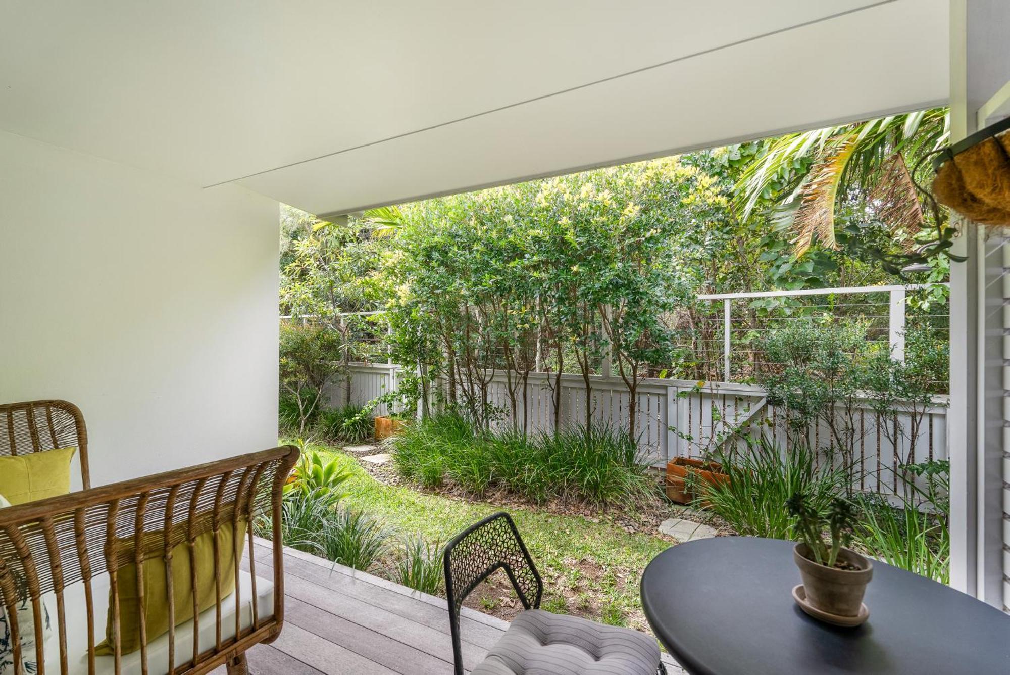 The Beach Shack Byron Bay Hotel Exterior photo